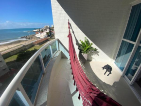 Apartamento com duas praias pertinho